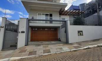 Imagem: LINDO SOBRADO NO BAIRRO ENCOSTA DA FLORESTA