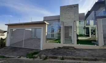 Imagem: Belissima casa no Bairro Encosta da Floresta