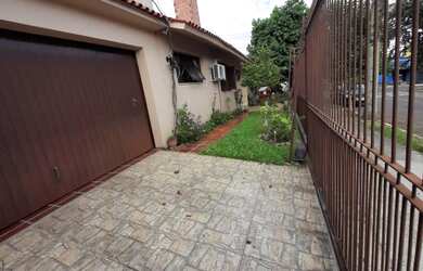 Imagem 2: Casa com 2 Dormitorio(s) localizado(a) no bairro Igara em Canoas / Rio Grande do Sul Ref