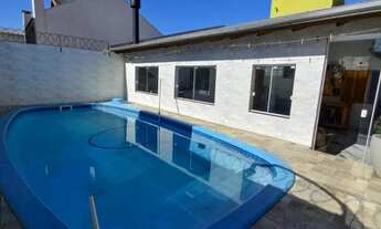 Imagem: Excelente casa com piscina para venda