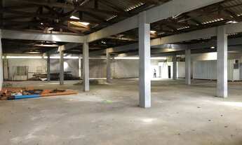 Imagem 2: PAVILHÃO COM 700M2