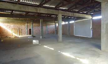 Imagem 4: PAVILHÃO COM 700M2