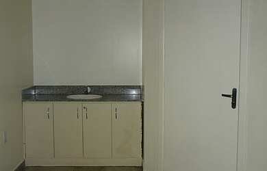 Imagem 6: Loja com 4 Dormitorio(s) localizado(a) no bairro Centro em Canoas / Rio Grande do Sul Ref