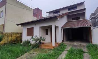 Imagem: Casa com 3 Dormitorio(s) localizado(a) no