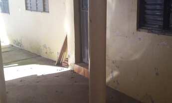 Imagem: Casa com 2 Dormitorio(s) localizado(a) no