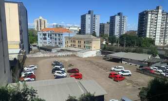 Imagem: Sala com 3 Dormitorio(s) localizado(a) no