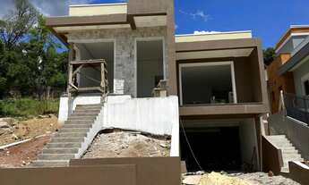 Imagem: Casa com três suítes, no bairro Linha