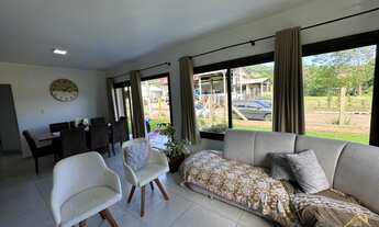 Imagem: Casa com três dormitórios no centro de