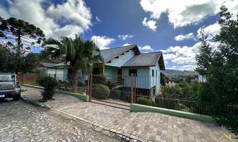 Imagem 2: Casa com cinco dormitórios sendo uma suíte. Bairro juriti, Nova Petrópolis RS!