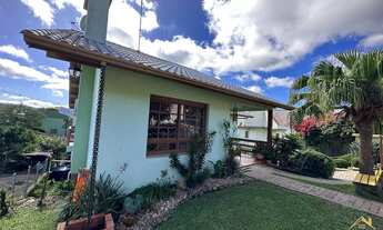 Imagem 6: Casa com cinco dormitórios sendo uma suíte. Bairro juriti, Nova Petrópolis RS!