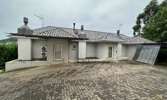 Imagem: Sobrado com dois dormitórios. Bairro Pousada