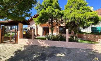 Imagem: Casa com três dormitorios, No Bairro Pousada