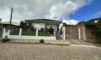 Imagem 2: Casa com três dormitórios sendo um uma suíte, no bairro Bavária, Nova Petrópolis RS!