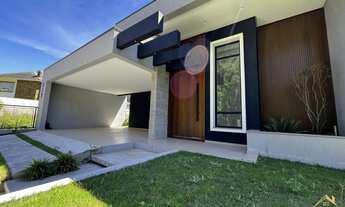 Imagem 3: Casa à venda plana com três dormitórios, sendo duas suíte Bairro Juriti, Nova Petrópolis R