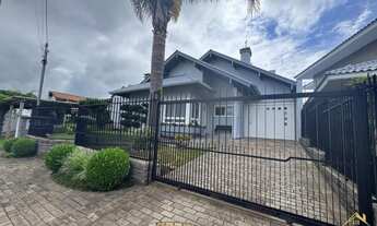 Imagem 2: Casa com três dormitórios sendo duas suites. Bairro Pousada Da Neve, Nova Petrópolis RS!