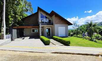 Imagem 6: Casa à venda com três suítes no Bairro Pousada da Neve em Nova Petrópolis RS