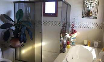 Imagem: Casa com três dormitórios. Bairro Linha