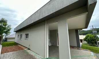 Imagem 4: Casa com três dormitórios, sendo uma suíte. Bairro Linha Imperial, Nova Petrópolis RS