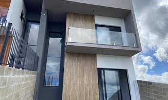 Imagem: Sobrado com 2 Dormitorio(s) localizado(a)