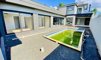 Imagem: Sobrado com 3 Dormitorio(s) localizado(a)