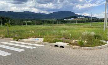 Imagem: Terreno com 3 Dormitorio(s) localizado(a)