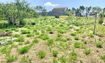 Imagem: Terreno com 2 Dormitorio(s) localizado(a)