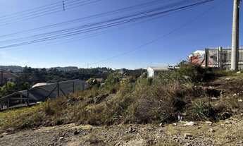 Imagem: Terreno à venda em Farroupilha, bairro