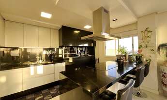 Imagem 2: Cobertura semimobiliada no Centro de Farroupilha