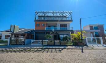 Imagem: Casa mobiliada com piscina aquecida e espaço