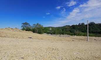 Imagem: Terreno à venda no bairro Primeiro de Maio