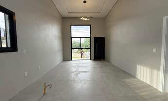 Imagem 2: Casa à venda em Bento Gonçalves, no bairro São Roque - Com churrasqueira e espera para spl