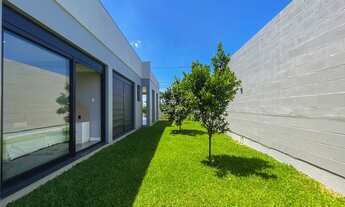 Imagem 7: Casa com Piscina a venda em Farroupilha - 3 suítes - área gourmet