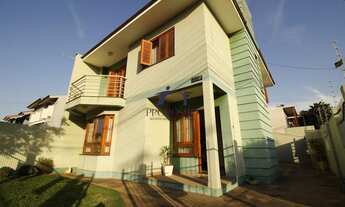 Imagem: Sobrado de esquina Bairro Moinhos de Vento!