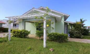 Imagem 5: CASA EM TORRES, MOBILIADA, NA PRAIA PARAISO, DOIS TERRENOS COM PISCINA