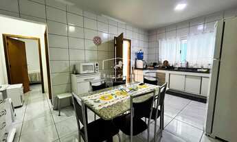 Imagem 5: Sobrado Novo com Alto Acabamento no Centro de Iperó. Conforto e Lazer ao Lado de Tudo que