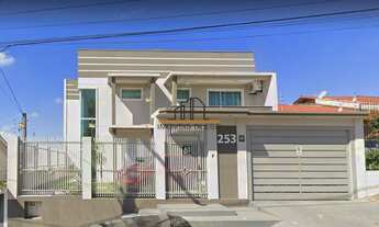 Imagem 1: Sobrado de alto padrão com piscina no Bairro Pasqualini em Sapucaia do Sul