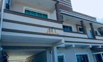 Imagem 3: Sobrado de alto padrão com piscina no Bairro Pasqualini em Sapucaia do Sul