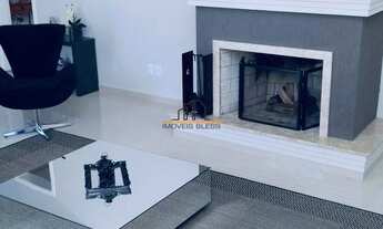 Imagem 6: Sobrado de alto padrão com piscina no Bairro Pasqualini em Sapucaia do Sul