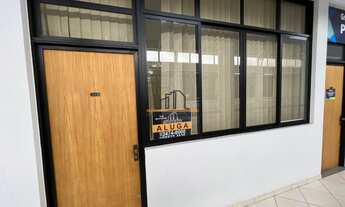 Imagem: Sala Comercial com 3 Dormitorio(s) localizado(a)