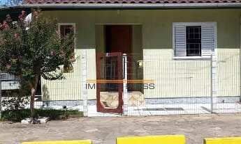 Imagem: Terreno com 3 Casas localizado no bairro