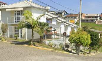 Imagem: SOBRADO COM ECXELENTE LOCALIZAÇÃO