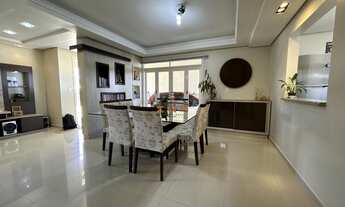 Imagem 7: Excelente Casa com três pavimentos, mais um amplo pátio e um lindo quiosque