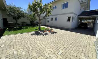 Imagem 6: Excelente Casa com três pavimentos, mais um amplo pátio e um lindo quiosque