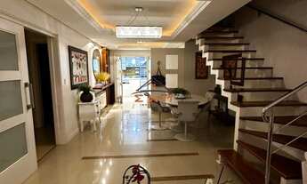 Imagem 2: Cobertura à venda no Centro de Farroupilha com 4 dormitórios e 2 vagas de garagem