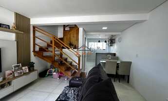 Imagem 3: Sobrado à venda em Farroupilha, São José - 2 Dormitórios, Churrasqueira e 2 Vagas de Garag