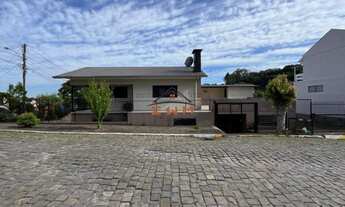 Imagem: Casa com 4 Dormitorio(s) localizado(a) no