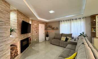 Imagem 3: Casa à venda em Farroupilha com 4 dormitórios e churrasqueira