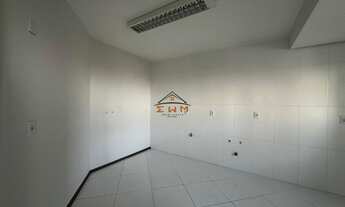 Imagem 4: Apartamento à venda no Centro de Farroupilha com churrasqueira e vista panorâmica