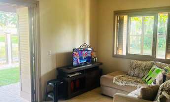 Imagem 7: Casa de esquina toda Mobiliada à venda em Torres - 4 Dormitórios, Churrasqueira e Espaço G