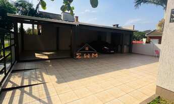 Imagem 3: Casa de esquina toda Mobiliada à venda em Torres - 4 Dormitórios, Churrasqueira e Espaço G